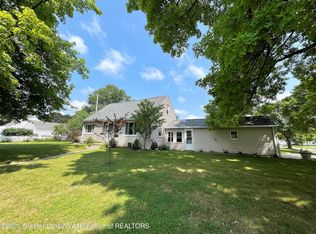 1019 Maplehill Ave, Lansing, MI 48910