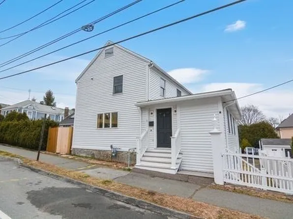 1 Pine St, Manchester, MA 01944