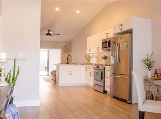 5761 W 21st Ct, Hialeah, FL 33016