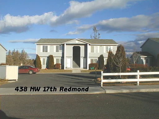 438 NW 17th St