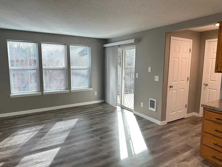8824 SE Flavel St — Photo 28