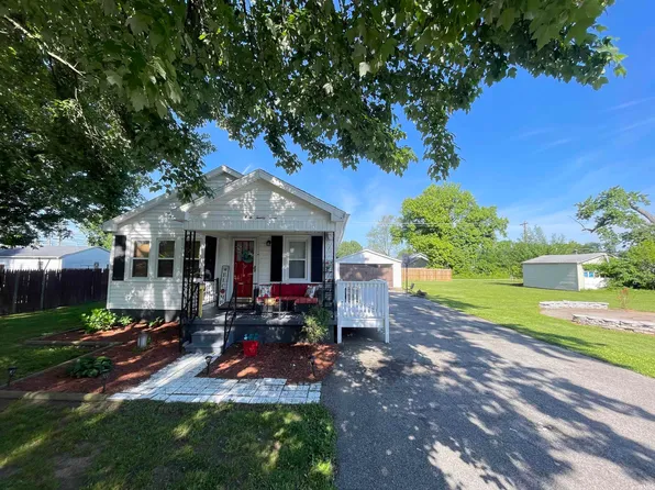823 S 2nd St, Boonville, IN 47601