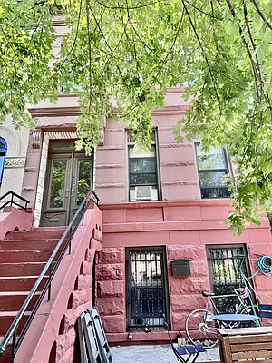 27 Saint Charles' Place 