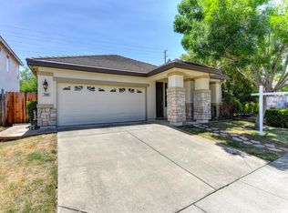 7988 Robinson Dr, Roseville, CA 95747