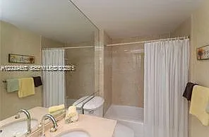 19333 Collins Ave #1109 — Photo 29