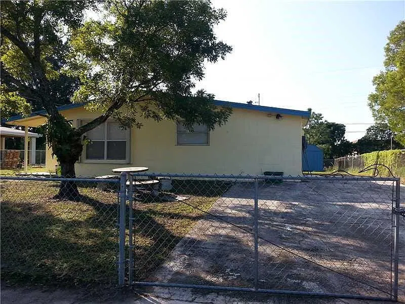 6000 SW 39th Ct