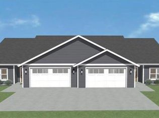 417 Highland Dr, Decorah, IA 52101