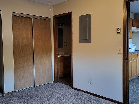 3rd image of 14759 62nd St N