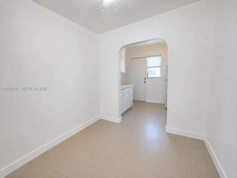 7407 Byron Ave #3 — Photo 11