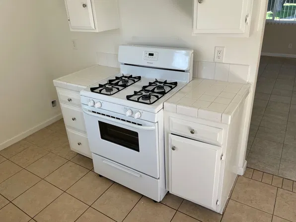 11355, 3141 W Lanerose Dr APT 10, Anaheim, CA 92804