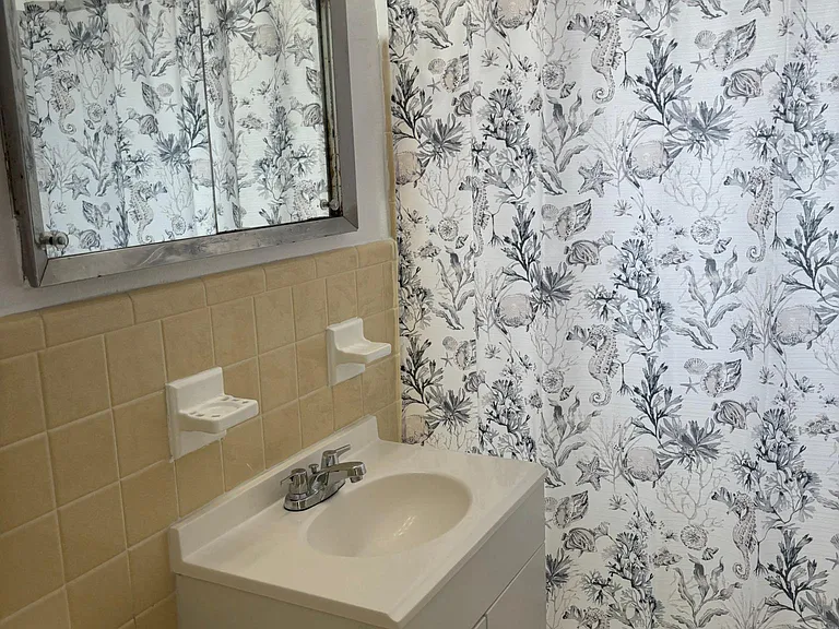 1252 S Alhambra Cir #3 — Photo 23