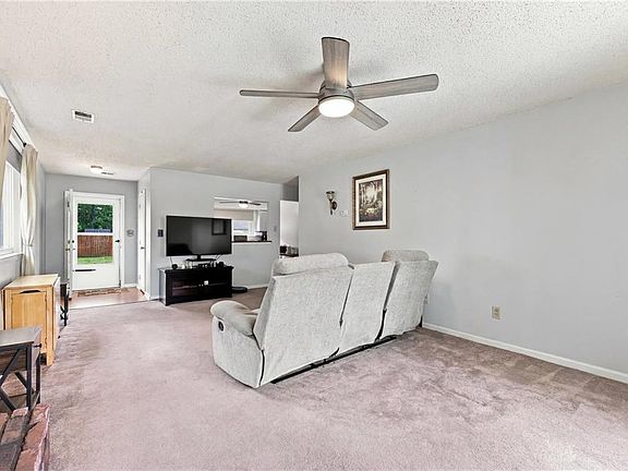 5th image of 4311 Tall Oak Ct