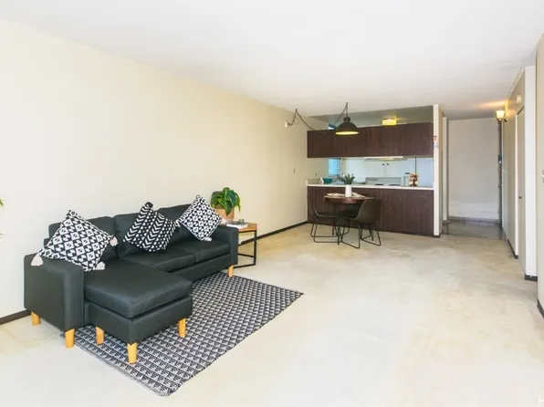 5210 Likini St APT 710, Honolulu, HI 96818