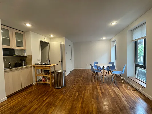 Rented by Corcoran | media 21