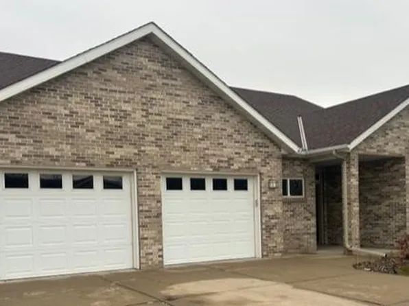 1131 Oak Pond Dr, Sartell, MN 56377