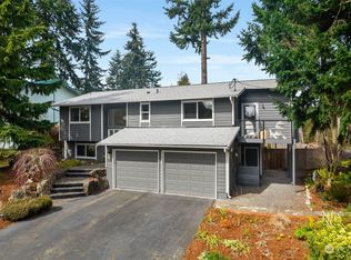 428 NE 190th Pl, Shoreline, WA