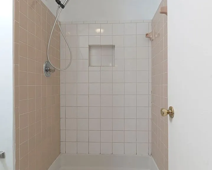 220 N Donar Dr — Photo 30