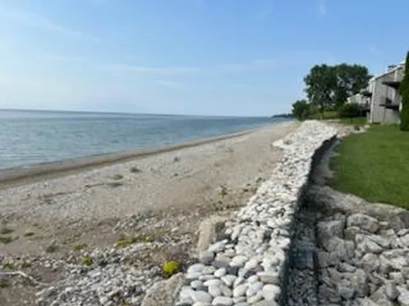 150 E Summit Beach Dr #150E, Algoma, WI 54201