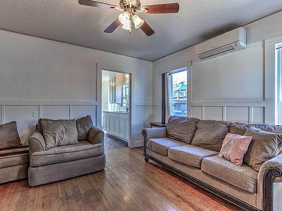 2nd image of 637 North St