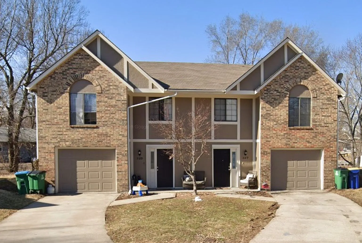 3 Bed/2 Bath Townhome Lee's Summit — Photo 1