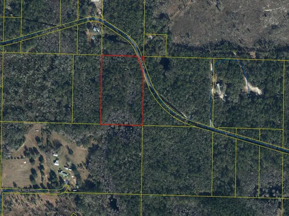 742 River Rd, Ponce De Leon, FL 32455