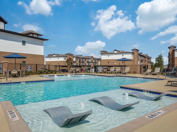 810 Tally Blvd #2206