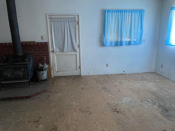 3rd image of 622 Birch St