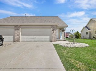 640 Tower Dr, Sun Prairie, WI 53590