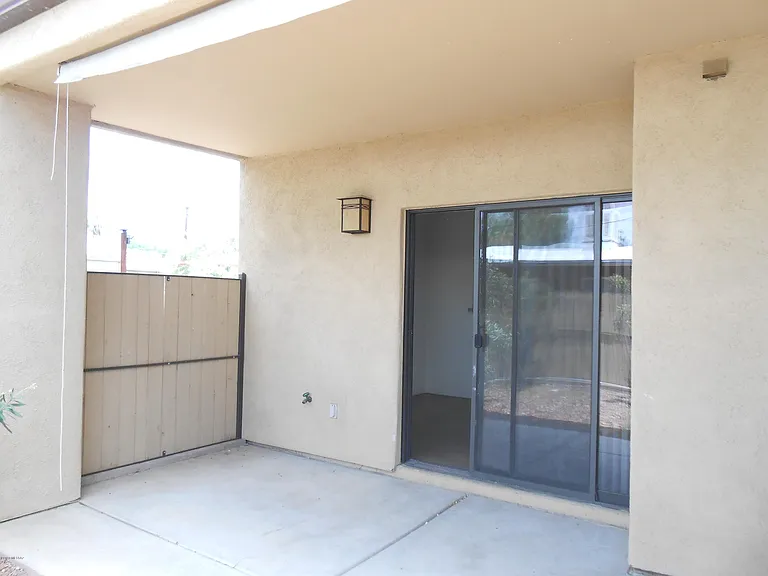 1741 E Hedrick Dr — Photo 36