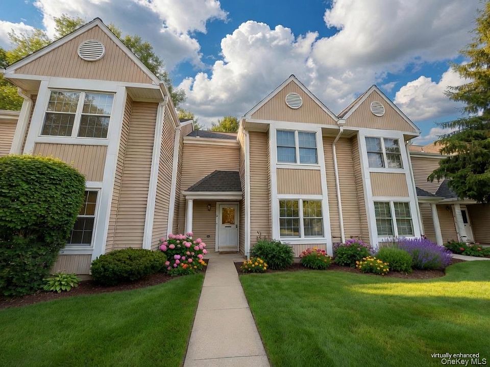 1st image of 62 Creekside Cir