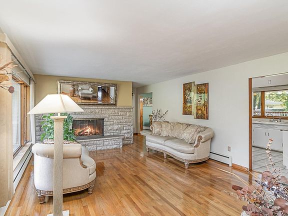 4th image of 5450 Mary Ann Ln