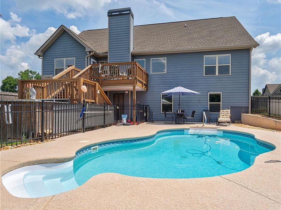 1st image of 1010 Gold Finch Dr