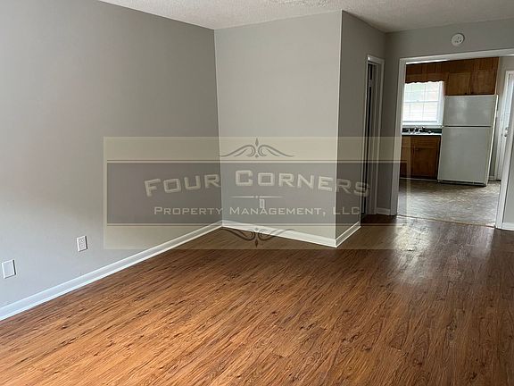 3rd image of 2121 Bulla St APT F