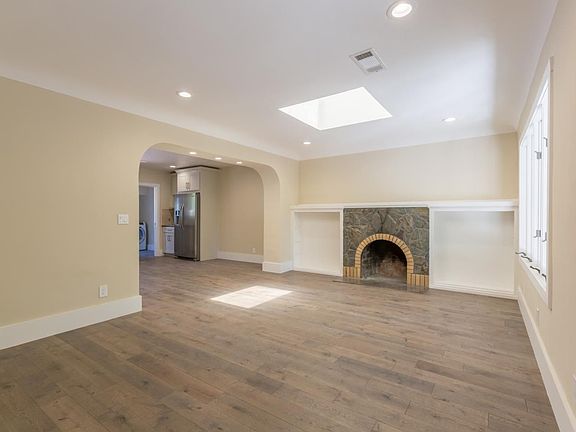 4th image of 243 Seale Ave
