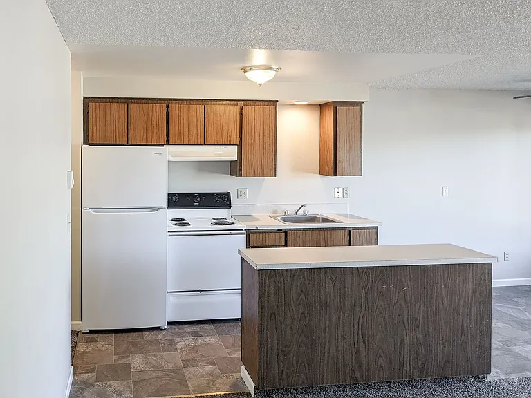 Apartment Complex ~ Murphy Manor — Photo 18