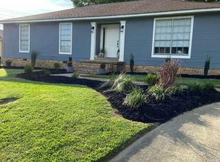 1952 Oakwood Pl, Jackson, MS 39213