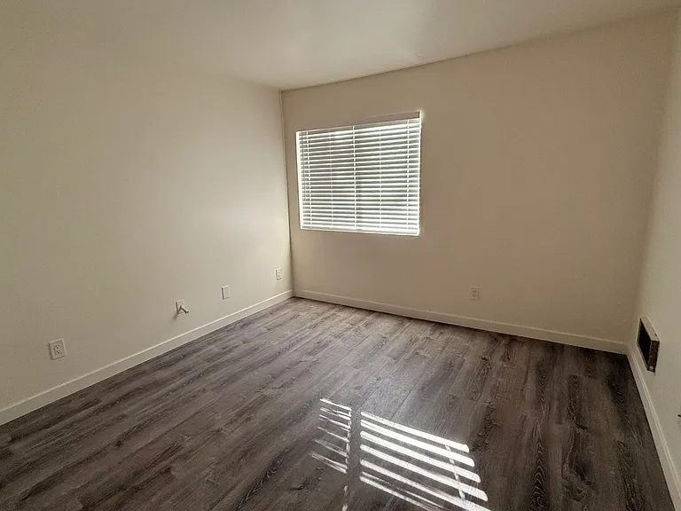 218 Woodland Pkwy #146 — Photo 8