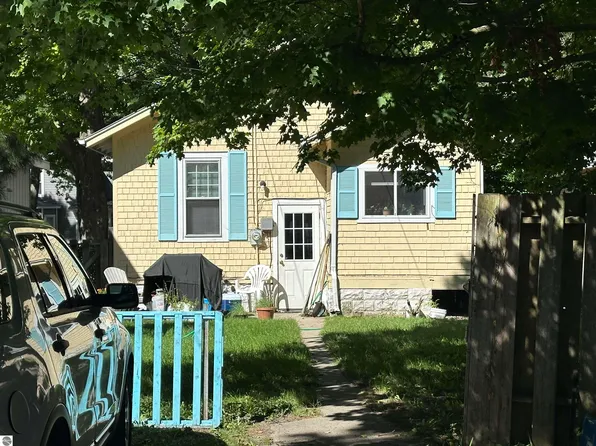 511 S Pine St, Mount Pleasant, MI 48858