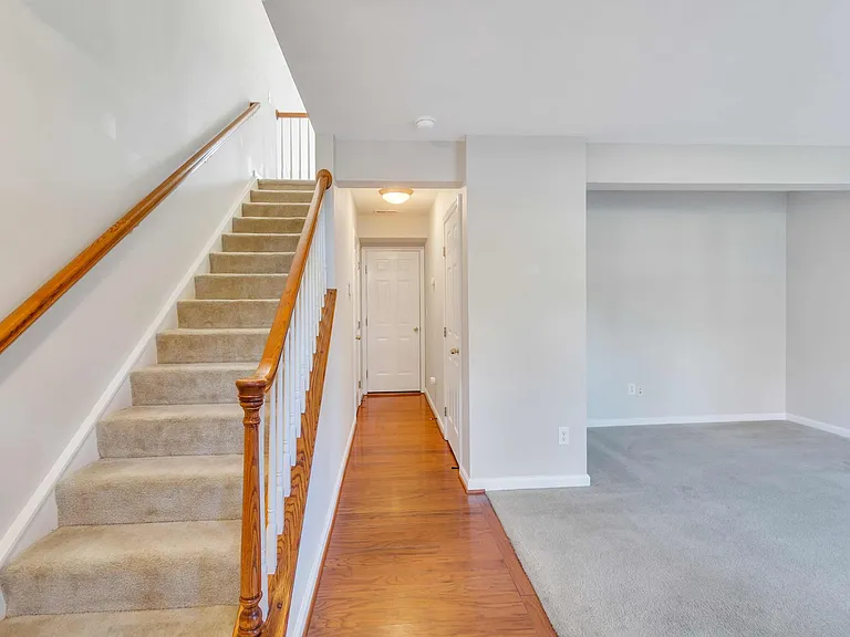 15744 Kensington Palace Ln — Photo 10