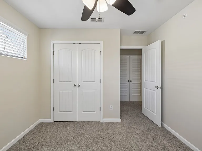 812 Kennear Ln — Photo 11
