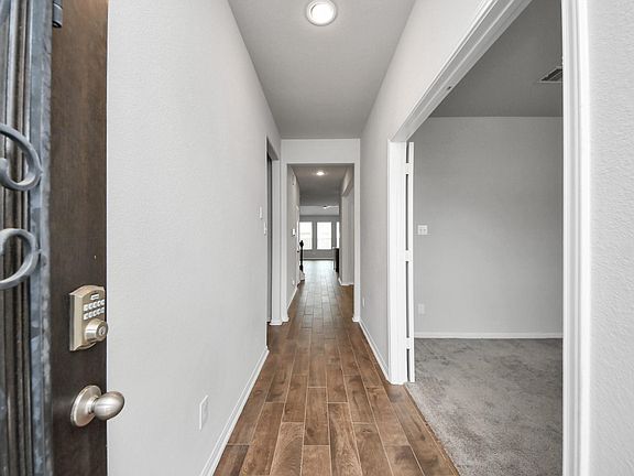 3rd image of 11610 Glossy Oak Ln