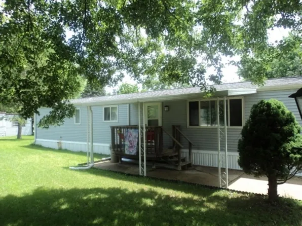 1435 Park St, Burlington, WI 53105