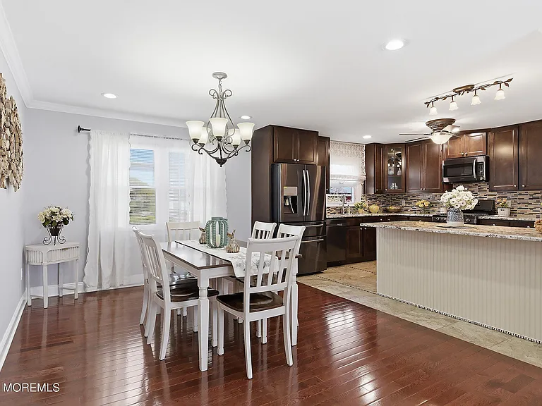 15 Bristlecone Dr — Photo 13