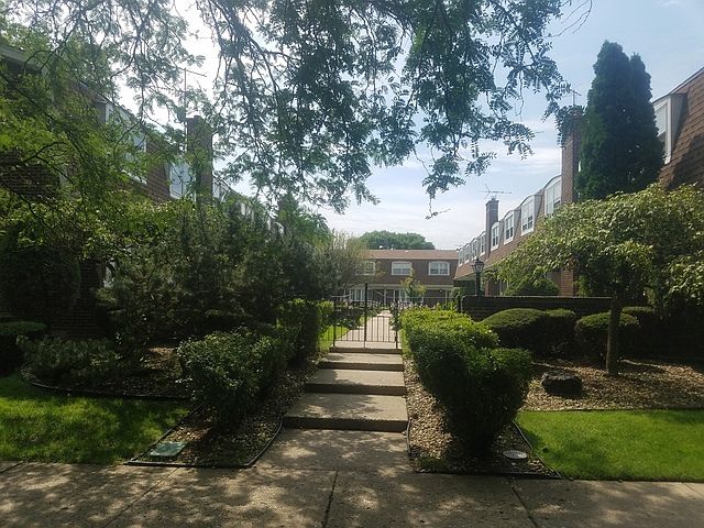 1st image of 6966 N Hamilton Ave Unit C