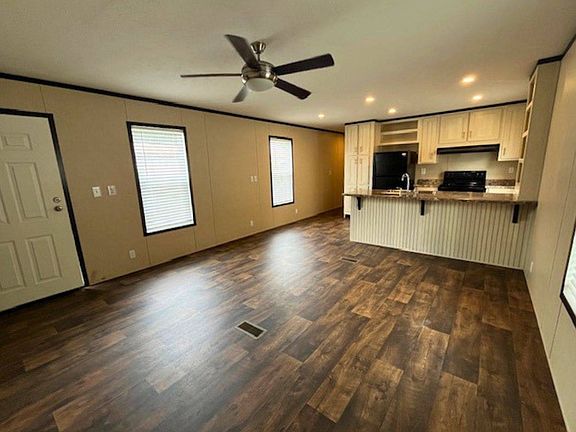 4th image of 18733 Samuels Rd #53