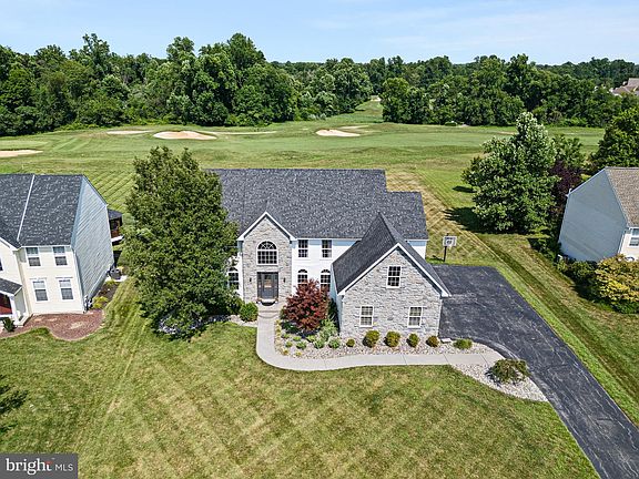3rd image of 343 Clayton Manor Dr