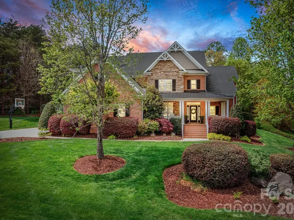 104 Elizabeth Brook Dr, Davidson, NC 28036