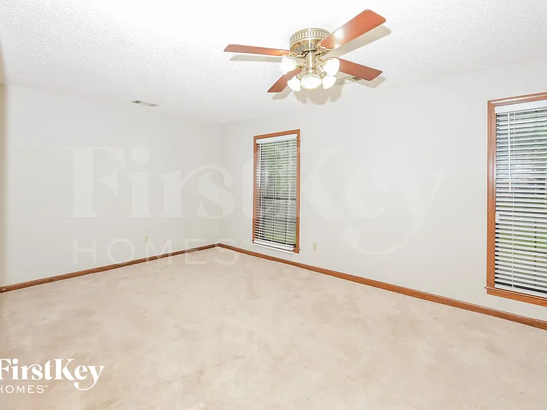 3943 Green Spruce Bnd — Photo 12