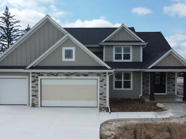 N56W20799 Muirfield DRIVE, Menomonee Falls, WI 53051