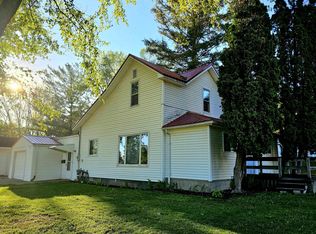 420 S Clinton St, Saint Louis, MI 48880